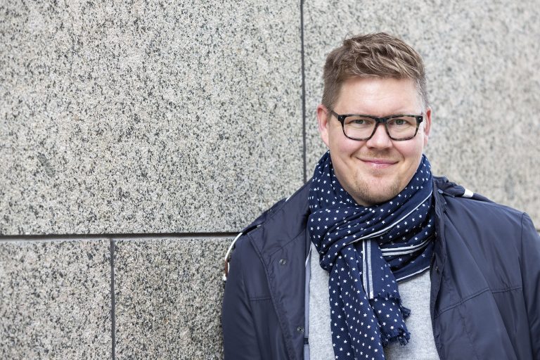 Veroale sataisi yksiin laareihin