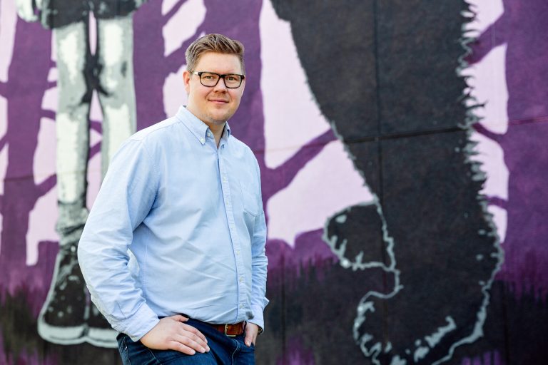 Kokoomus raottamassa ovea kahden kerroksen työmarkkinoille﻿
